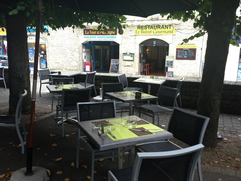 Hotel La Tour D'Auvergne Pont-l'Abbe Exterior photo