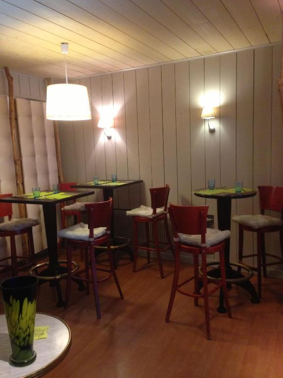 Hotel La Tour D'Auvergne Pont-l'Abbe Room photo
